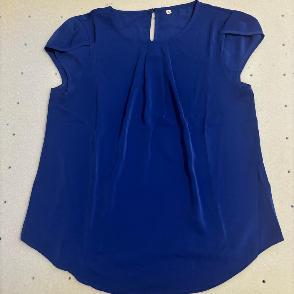 TASAMO Women's Casual Round Neck Basic Pleated Top